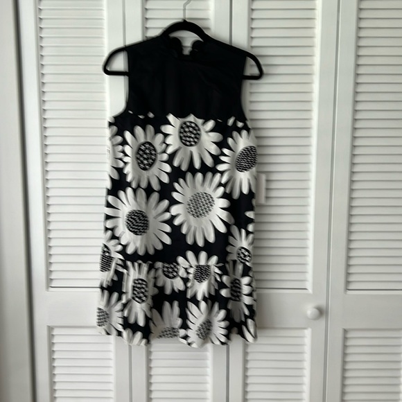 Victoria Beckham for Target, black and white ruffle dress, size small, NWT - Picture 4 of 11